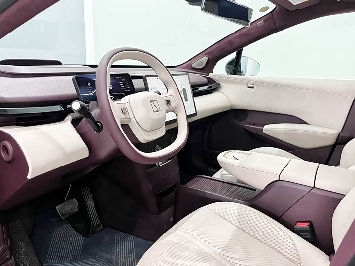 Фото 3 - Zeekr X