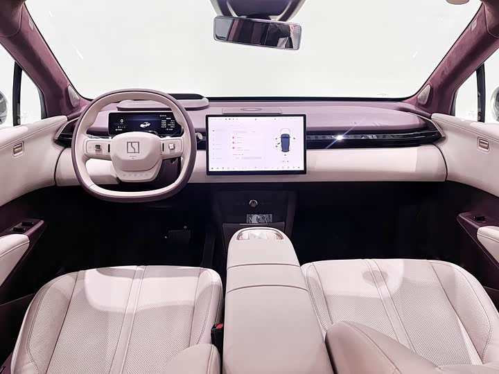 Фото 5 - Zeekr X