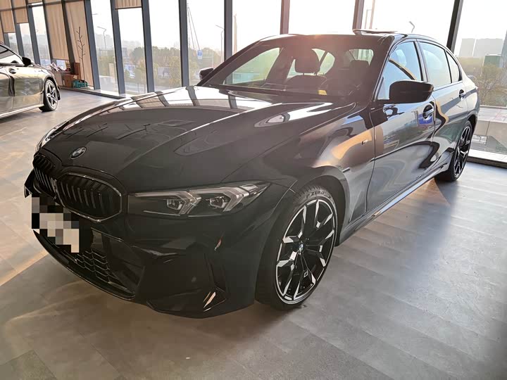 Фото 1 - BMW 3 Series