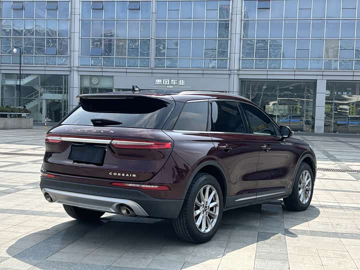 Фото 5 - Lincoln Corsair