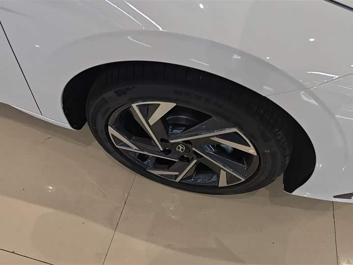 Фото 6 - Hyundai Elantra N line