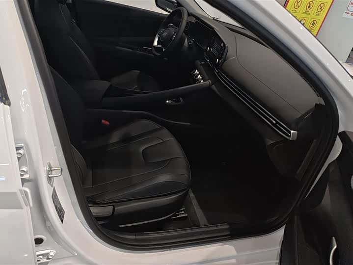 Фото 8 - Hyundai Elantra N line