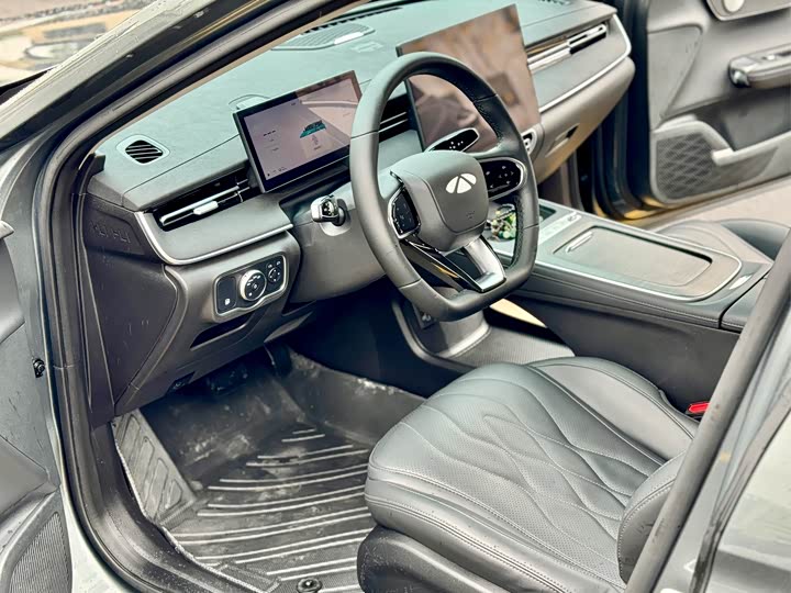 Photo 6 - Chery Fulwin A8L