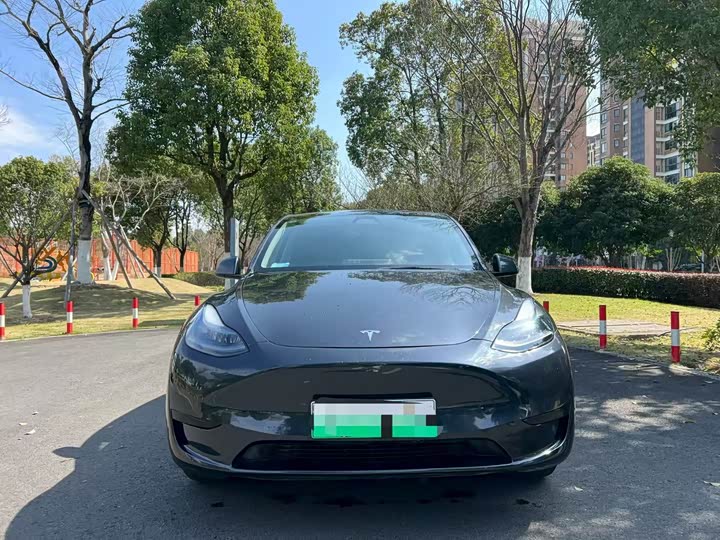 Photo 1 - Tesla Model Y