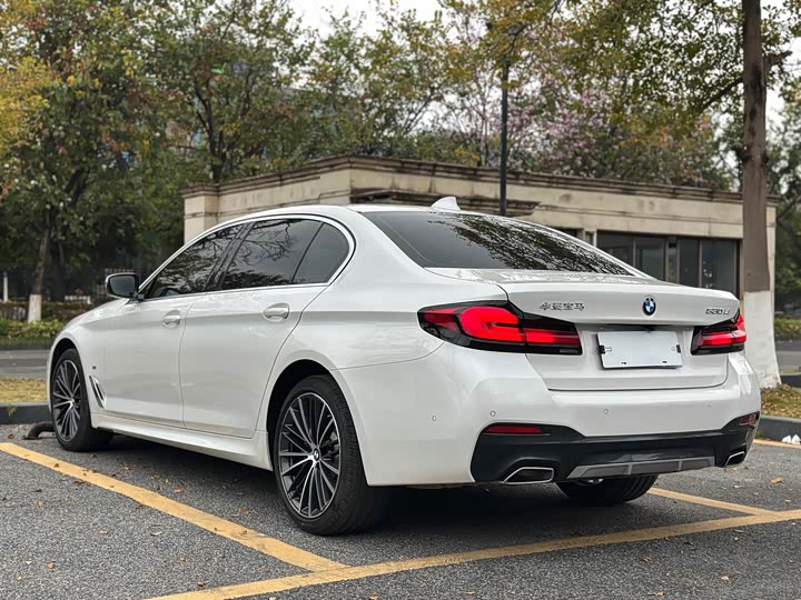 Фото 4 - BMW 5 Series