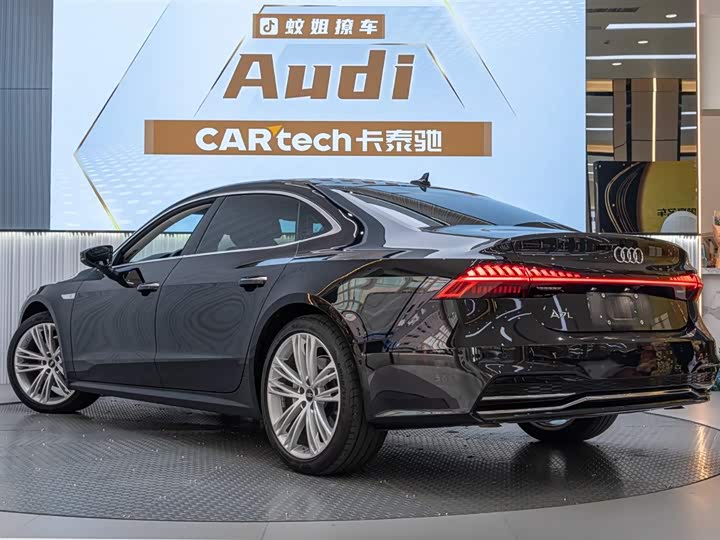 Photo 5 - Audi A7L
