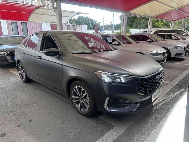 Фото 2 - Ford Escort