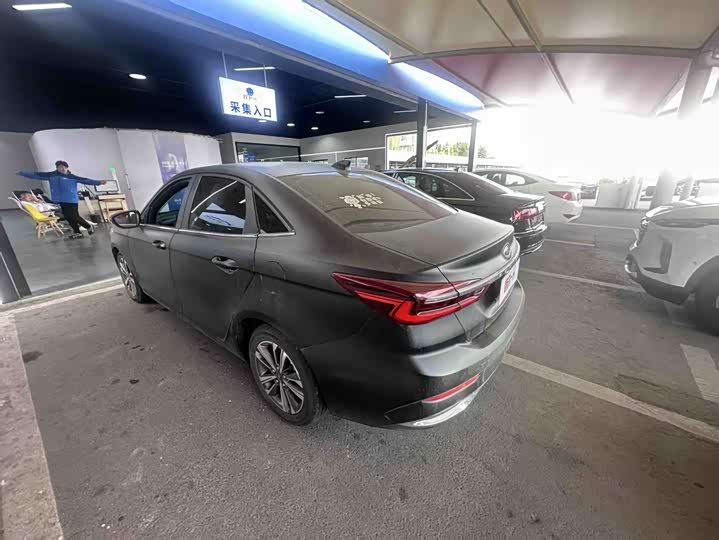 Фото 7 - Ford Escort