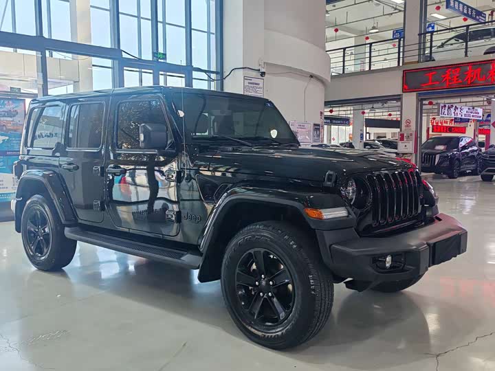 Фото 3 - Jeep Wrangler