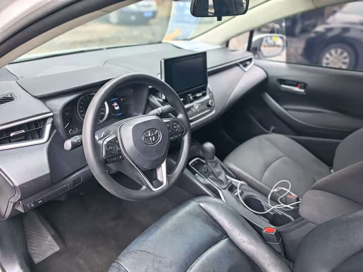 Фото 6 - Toyota Corolla