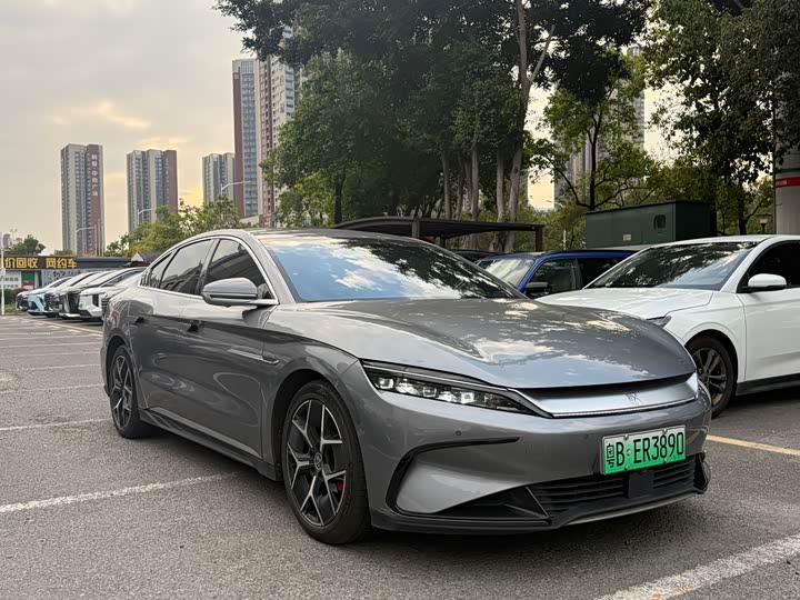 Фото 3 - BYD Han