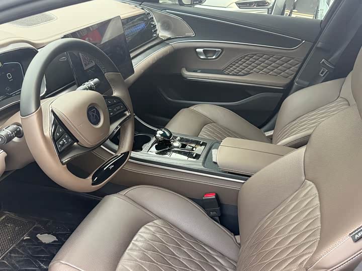 Фото 4 - BYD Han