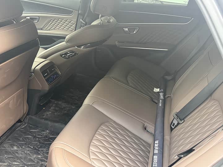 Фото 5 - BYD Han