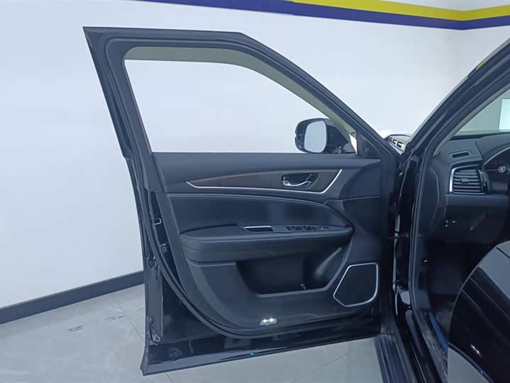 Фото 7 - Honda Avancier