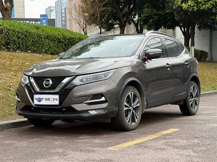 Фото 1 - Nissan Qashqai