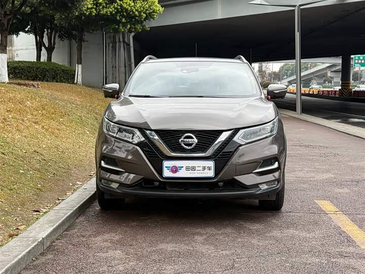 Фото 2 - Nissan Qashqai