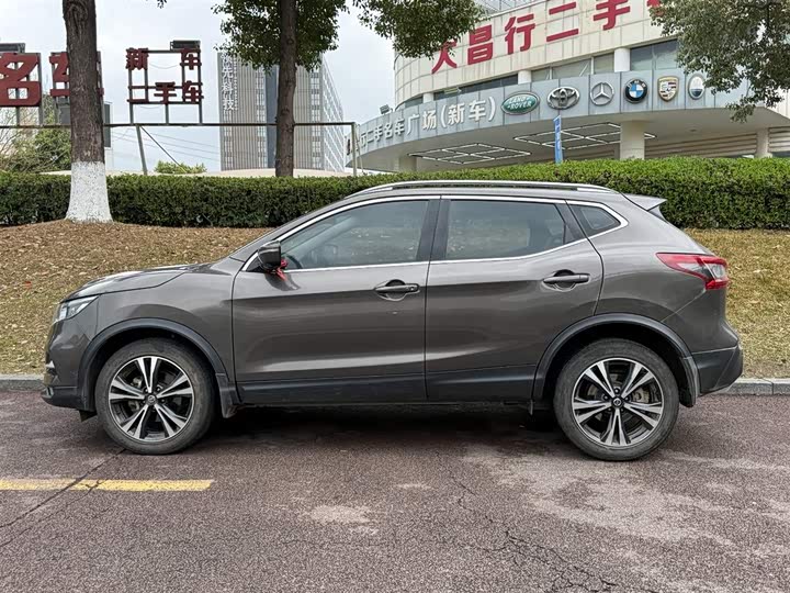 Фото 3 - Nissan Qashqai