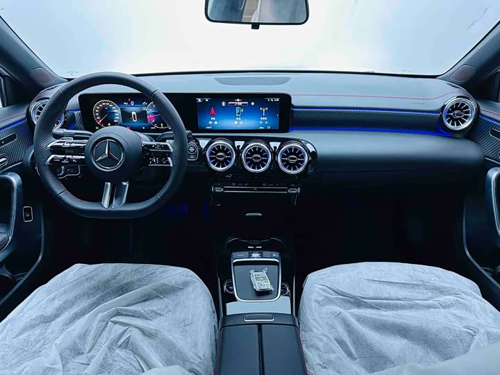 Фото 4 - Mercedes-Benz A-Class