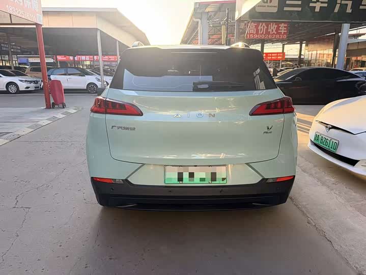 Фото 3 - GAC Aion V