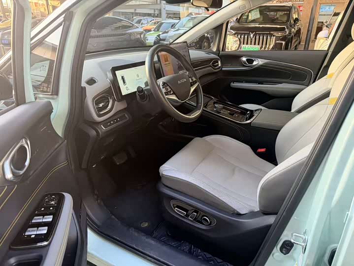 Фото 6 - GAC Aion V