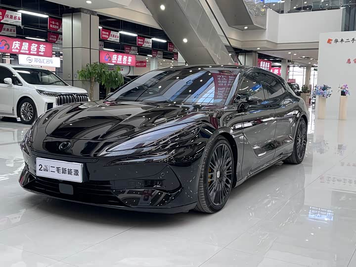 Photo 1 - Denza Z9GT