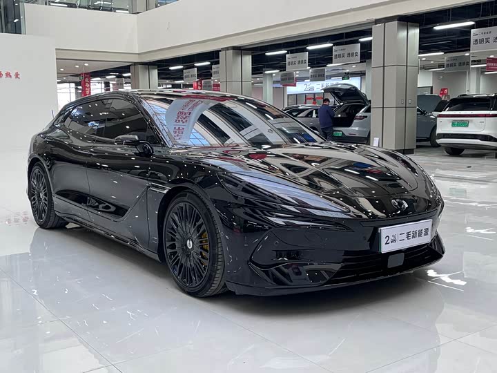 Photo 3 - Denza Z9GT