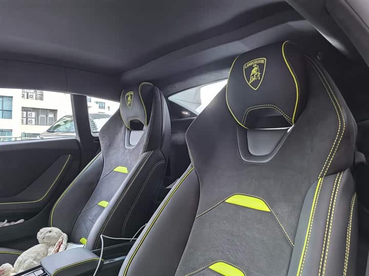 Photo 9 - Lamborghini Huracán