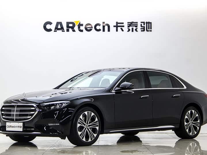 Фото 1 - Mercedes-Benz E-Class