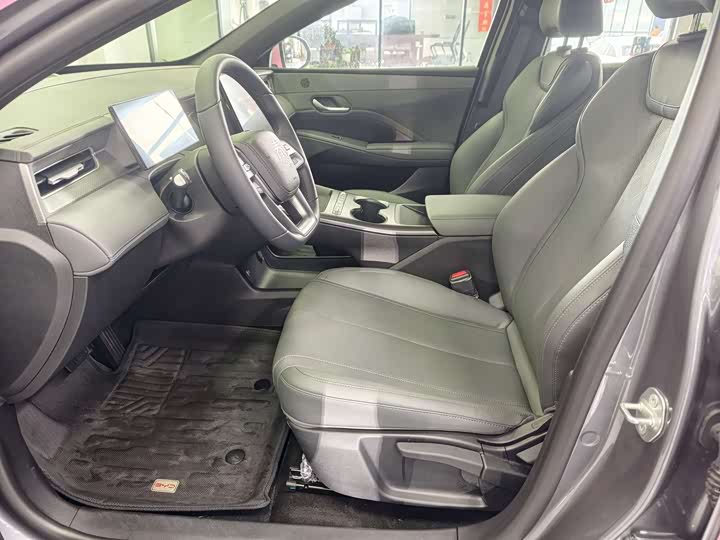 Фото 6 - BYD Qin Plus