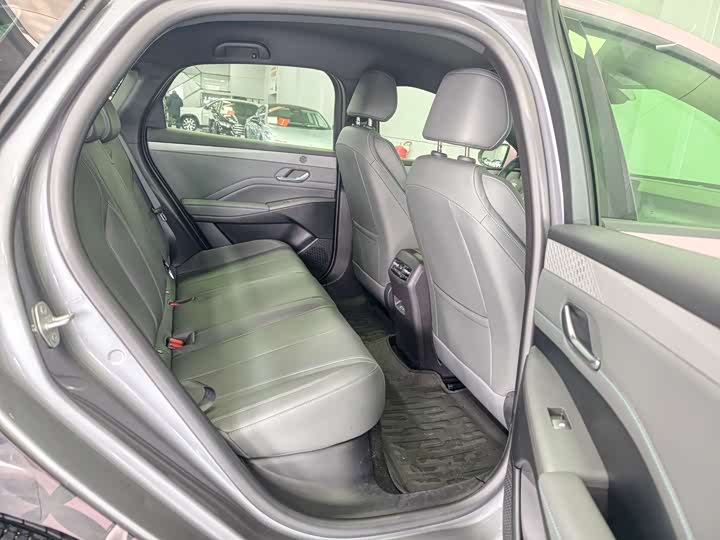 Фото 9 - BYD Qin Plus