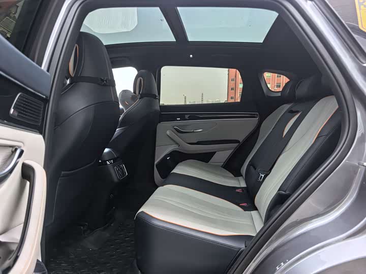 Фото 8 - BYD Song Plus Hybrid/EV