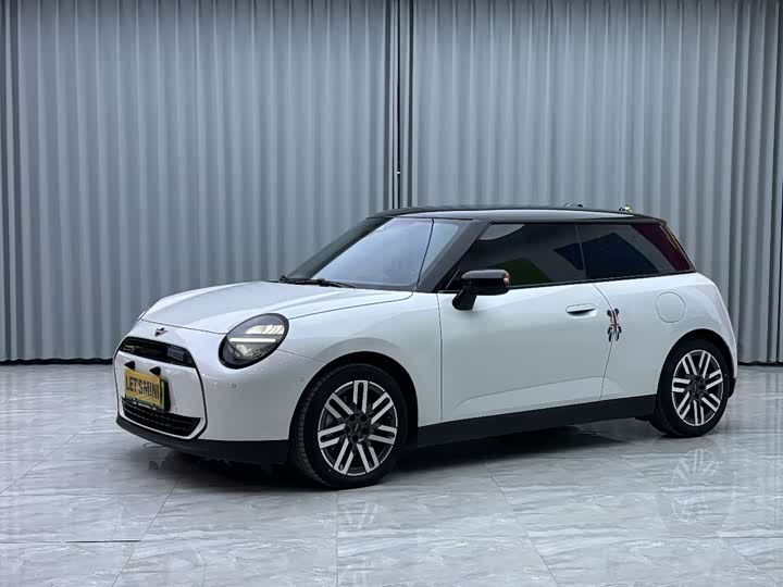 Photo 3 - Mini Cooper