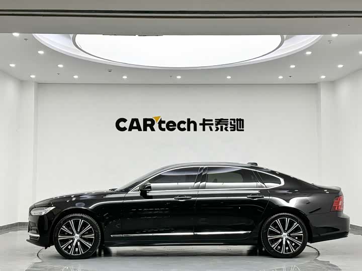 Фото 3 - Volvo S90