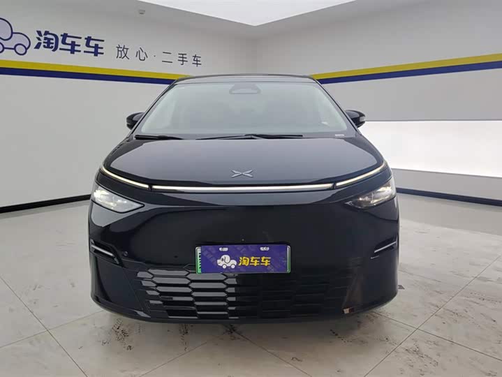 Фото 2 - XPeng X9