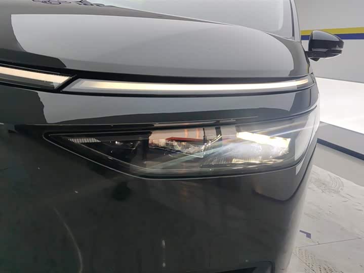 Фото 5 - XPeng X9