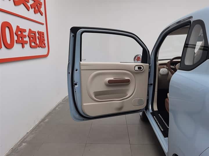 Фото 8 - Bestune Pony