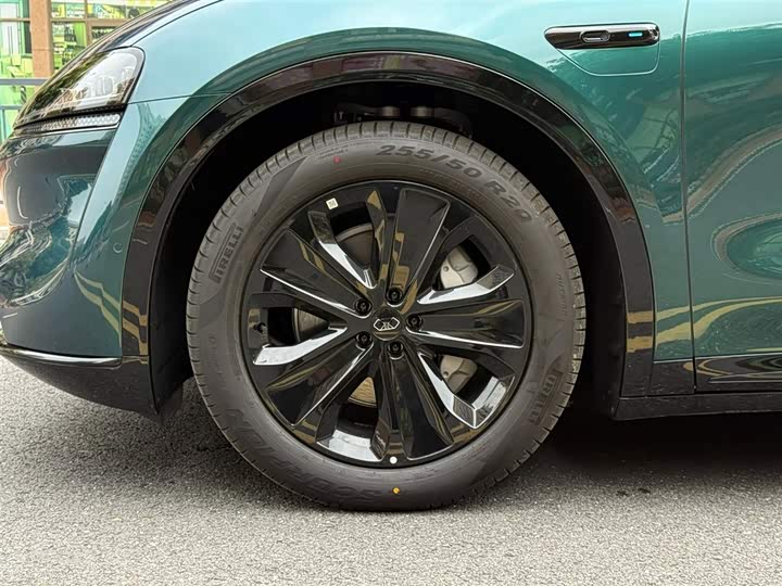 Фото 6 - Luxeed R7