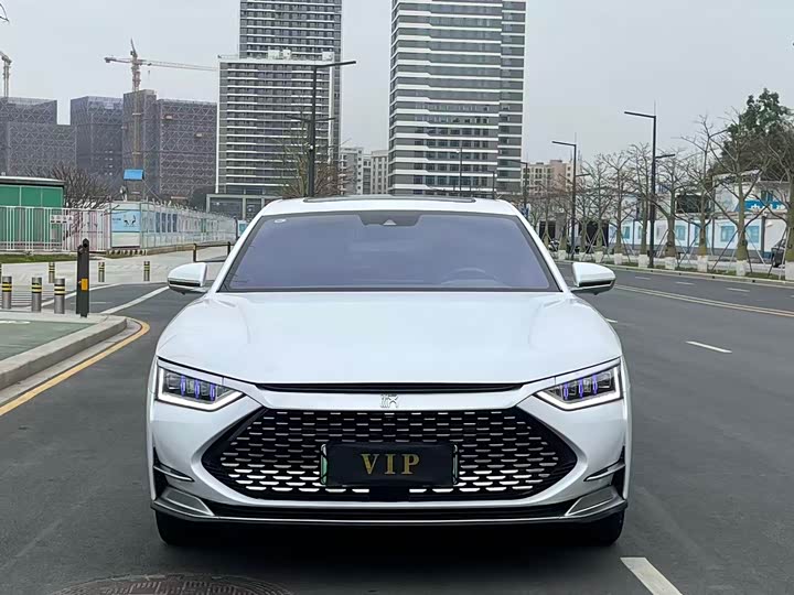 Фото 2 - BYD Han