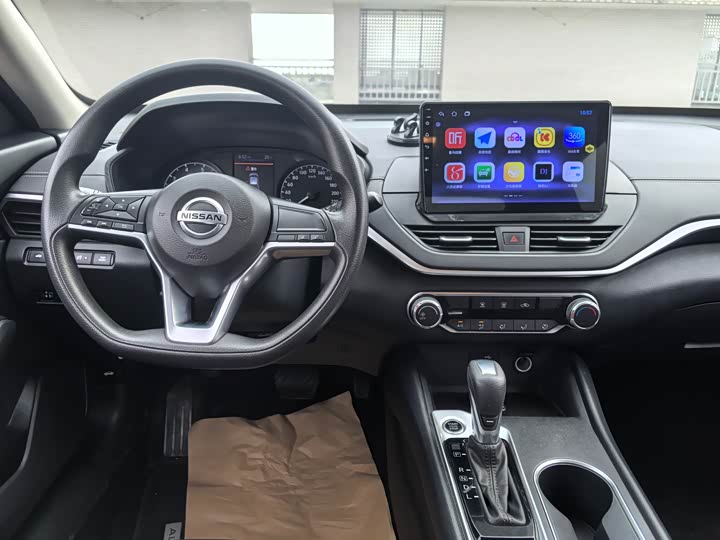 Фото 9 - Nissan Teana