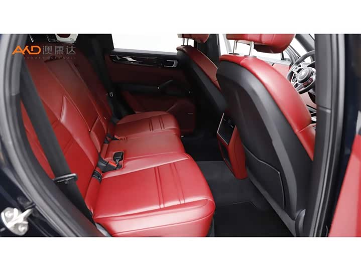 Фото 8 - Porsche Cayenne