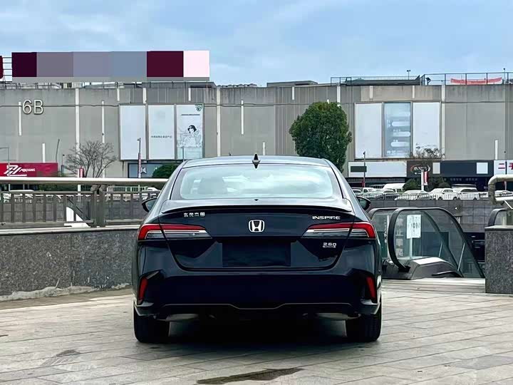 Фото 9 - Honda Inspire