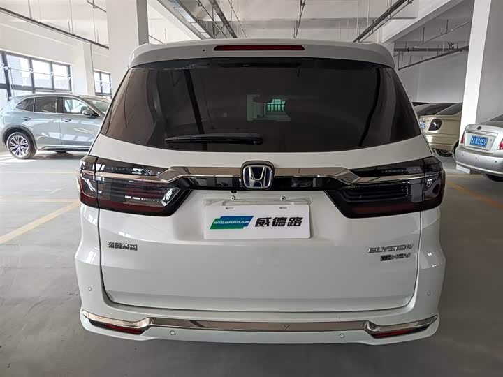 Фото 5 - Honda Elysion