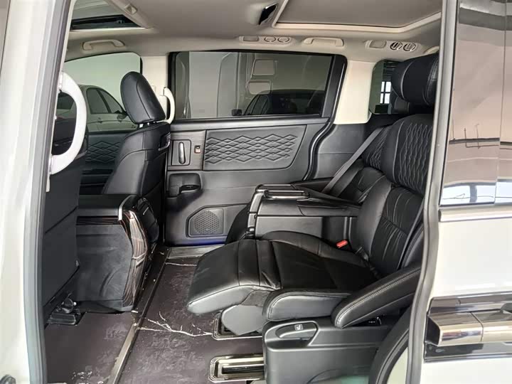 Фото 9 - Honda Elysion