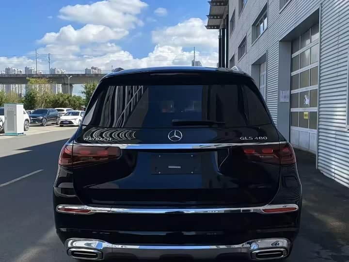 Photo 5 - Mercedes-Benz Maybach GLS