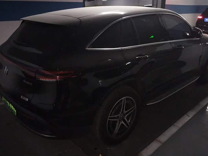 Фото 3 - Mercedes-Benz EQC