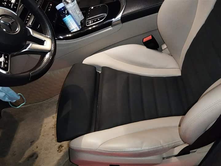 Фото 9 - Mercedes-Benz EQC