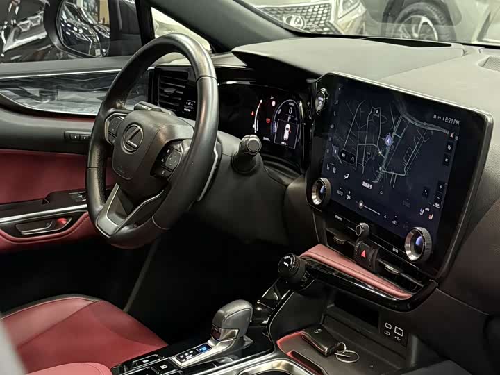 Фото 7 - Lexus NX