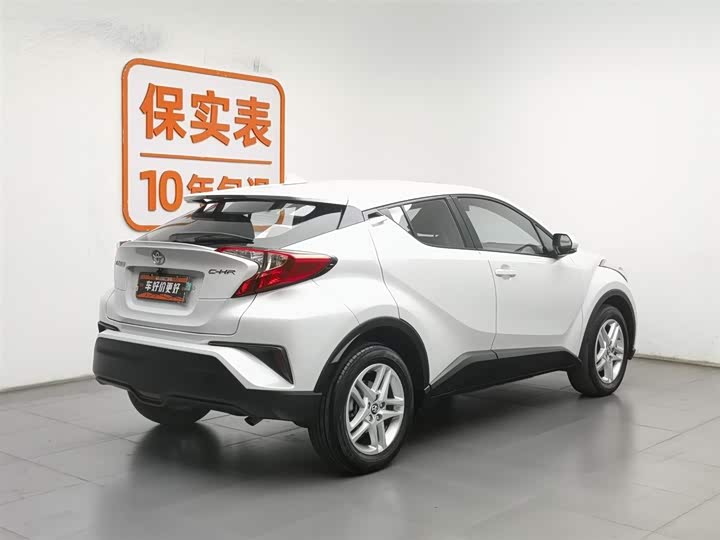 Фото 2 - Toyota C-HR