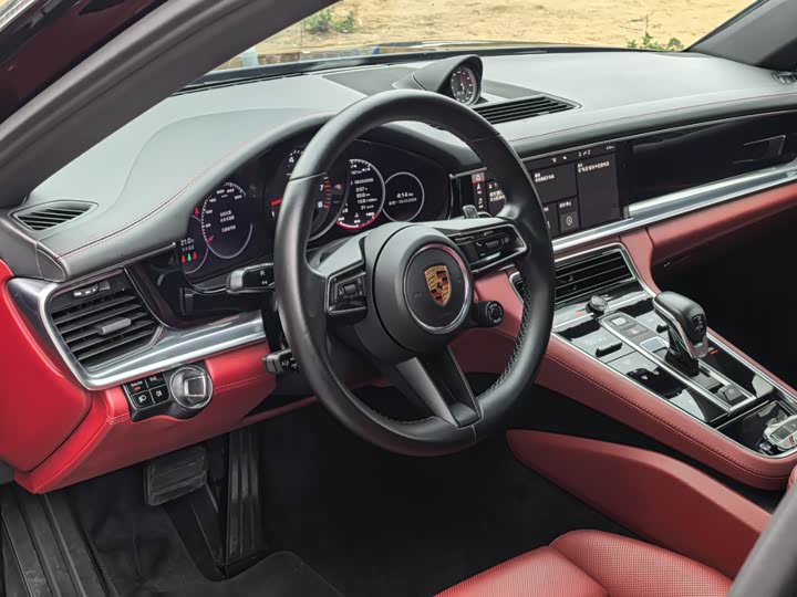 Фото 5 - Porsche Panamera