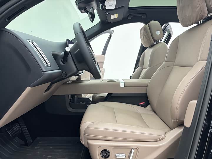 Фото 7 - LiXiang L6